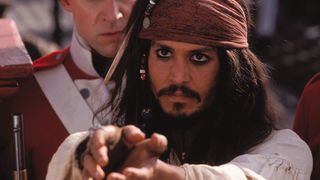 61. Пираты Карибского моря: Проклятие Черной жемчужины (2003)