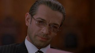 12. Олигарх (2002)