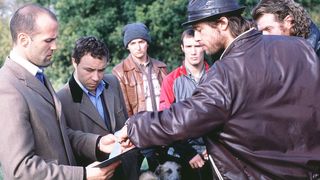 45. Большой куш (2000)