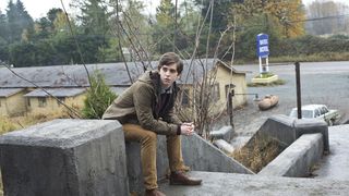 30. Мотель Бейтсов (2013 — 2017)