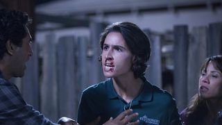 32. Бойтесь ходячих мертвецов (2015)