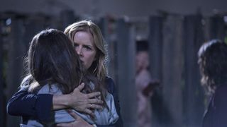 34. Бойтесь ходячих мертвецов (2015)