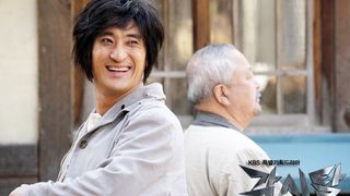 12. Мститель в маске (2012)