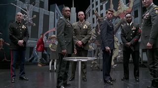 26. Люди в черном (1997)