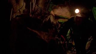 140. Спуск (2005)