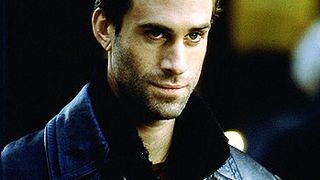 24. Убей меня нежно (2001)