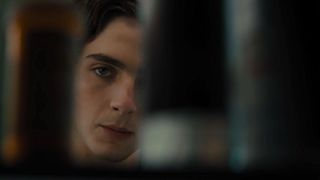 33. Красивый мальчик (2018)