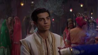 37. Аладдин (2019)