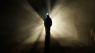 8. Дьявол во тьме (2017)