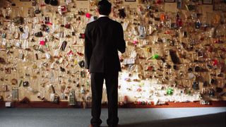 11. Свет вокруг (2005)