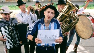 7. Свет вокруг (2005)