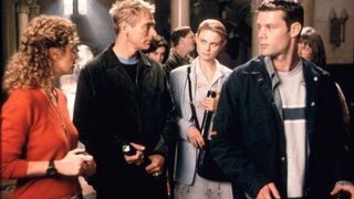 6. Особняк «Красная роза» (2002)