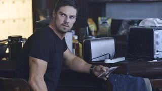 43. Красавица и чудовище (2012 — 2016)