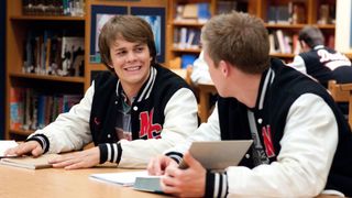 17. Хорошо быть тихоней (2012)