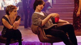 51. Хорошо быть тихоней (2012)