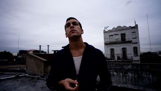 22. Неоновая плоть (2010)