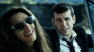 35. Неоновая плоть (2010)