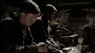 34. Братья по оружию (2001)