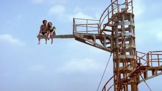 10. Отель «Птичья клетка» (1998)