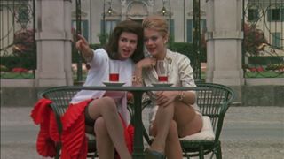 6. Паприка (1990)