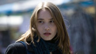 14. Студентка по вызову (2010)