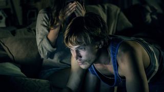 33. Запрос в друзья (2016)