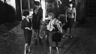 6. Адуя и ее подруги (1960)