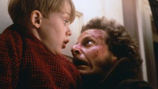 64. Один дома (1990)