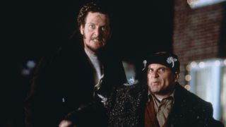 70. Один дома (1990)