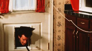 8. Один дома (1990)