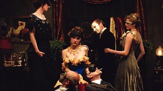 15. Дом терпимости (2011)