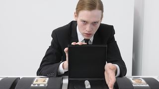 8. Антивирус (2012)