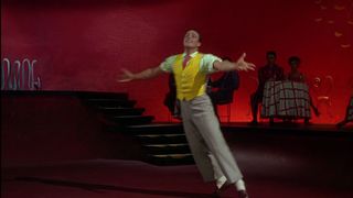 42. Поющие под дождем (1952)