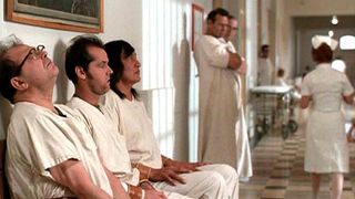 31. Пролетая над гнездом кукушки (1975)