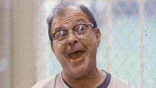 37. Пролетая над гнездом кукушки (1975)