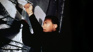 13. В осаде (1992)