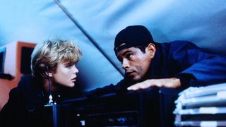 32. В осаде (1992)