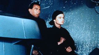 35. В осаде (1992)