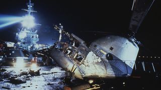 38. В осаде (1992)