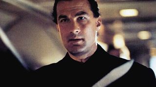 22. В осаде 2: Темная территория (1995)