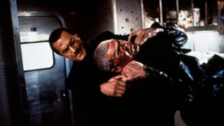 6. В осаде 2: Темная территория (1995)
