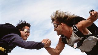 26. На гребне волны (1991)