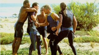 29. На гребне волны (1991)