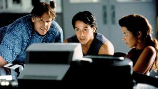 57. На гребне волны (1991)