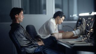 6. На гребне волны (1991)