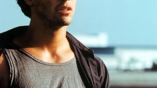 62. На гребне волны (1991)