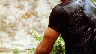 71. На гребне волны (1991)