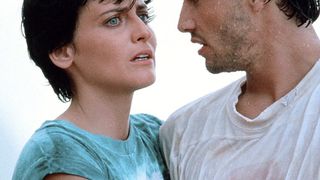 82. На гребне волны (1991)