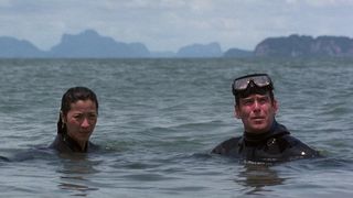 44. Завтра не умрет никогда (1997)