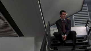 63. Завтра не умрет никогда (1997)